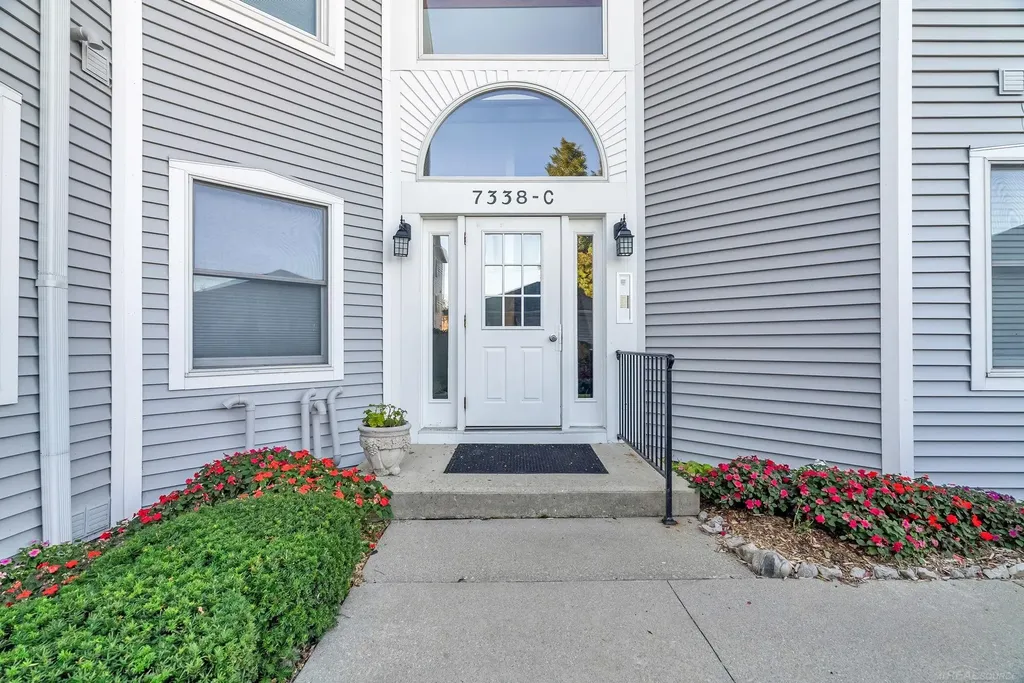 7338 Huron # 28 Street Lexington Village MI 48450