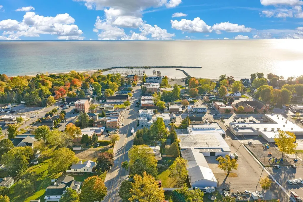 7338 Huron # 28 Street Lexington Village MI 48450