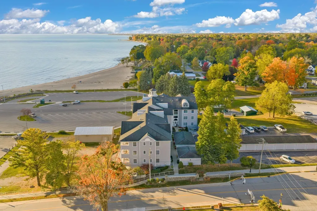 7338 Huron # 28 Street Lexington Village MI 48450