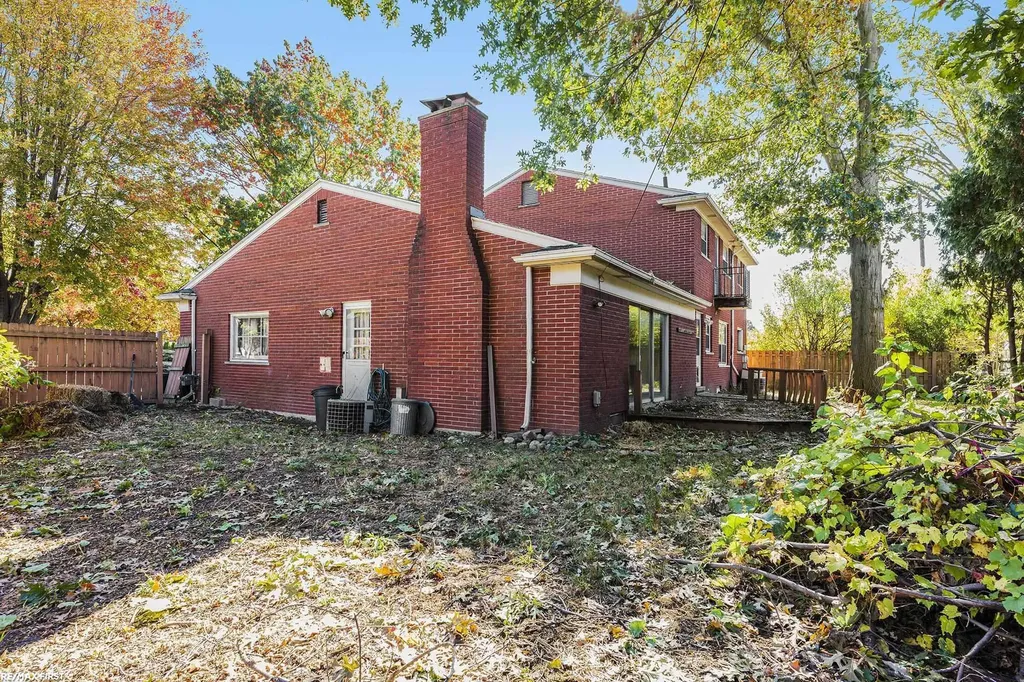 31461 Merrily St Street Roseville City MI 48066