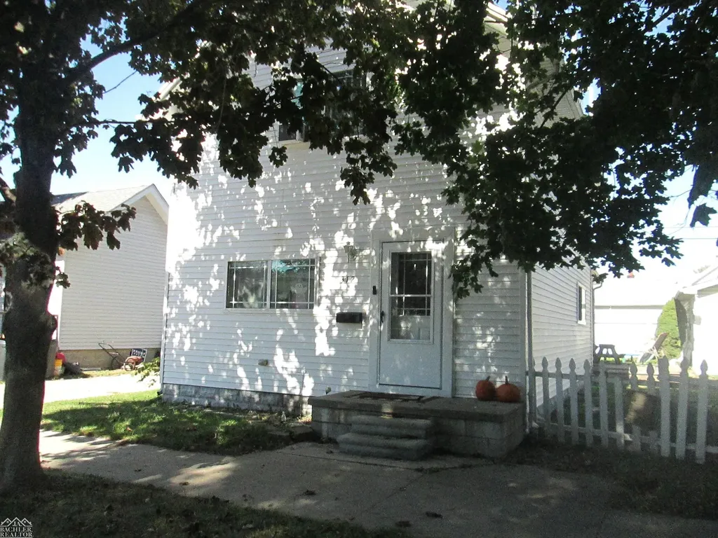 312 Bruce Street Marine City City MI 48039