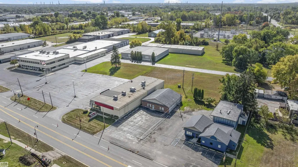 3103 Lapeer Road Port Huron Charter Township MI 48060