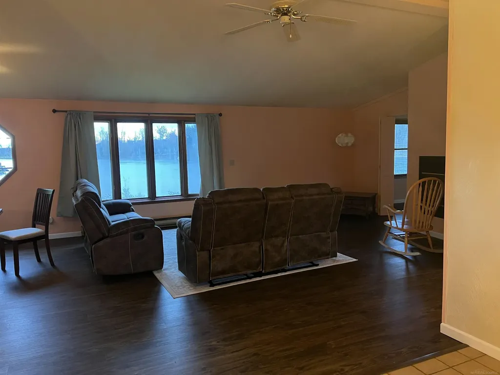 2039 S Riverside Drive Sault Ste. Marie City MI 49783