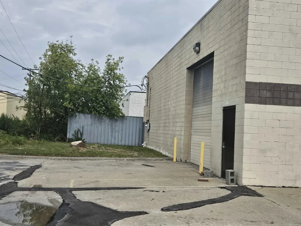 35075 Forton Court Clinton Charter Township MI 48035