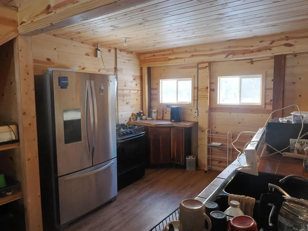 4011 Sandall Road Maple Ridge Township MI 49707