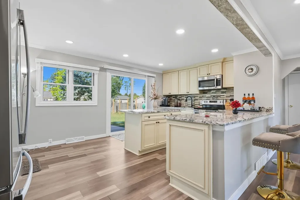 46419 Huling Street Shelby Charter Township MI 48317