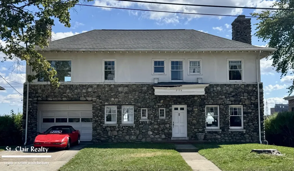 2704 Military Street Port Huron City MI 48060
