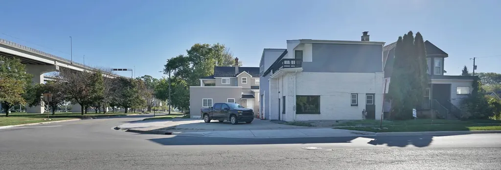 1026 State Street Port Huron City MI 48060
