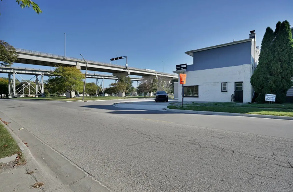 1026 State Street Port Huron City MI 48060
