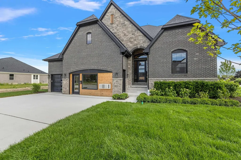 4076 Spring Meadow Drive Sterling Heights City MI 48314