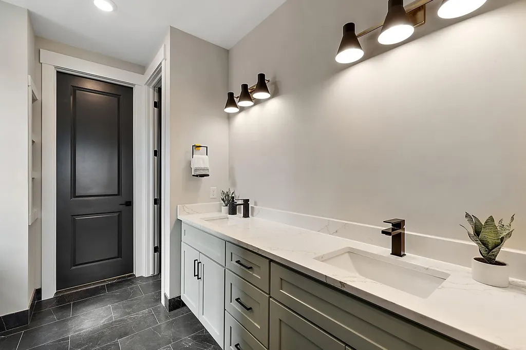 4076 Spring Meadow Drive Sterling Heights City MI 48314