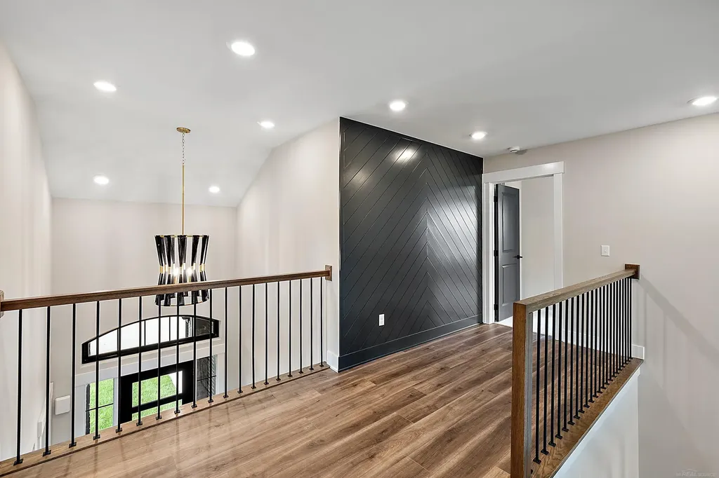 4076 Spring Meadow Drive Sterling Heights City MI 48314