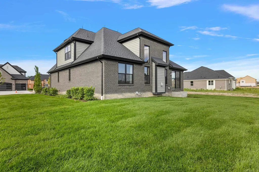 4076 Spring Meadow Drive Sterling Heights City MI 48314