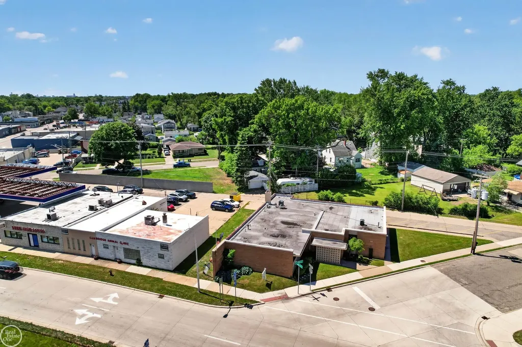 22655 S Chrysler Drive Hazel Park City MI 48030