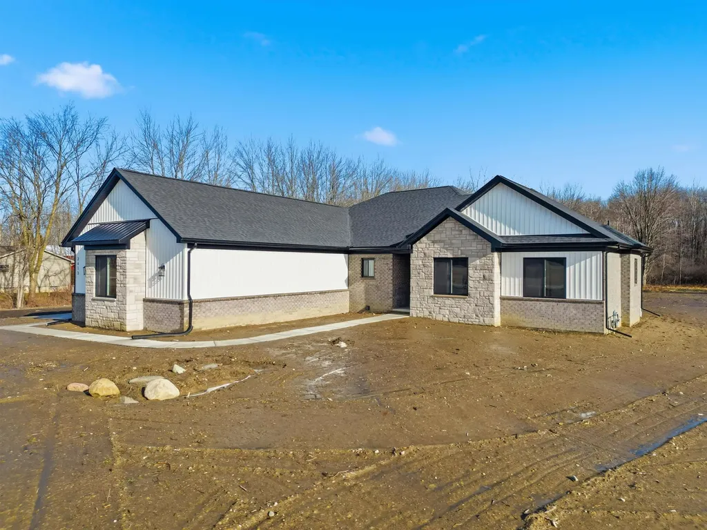 3613 Bethuy Road Casco Township MI 48064