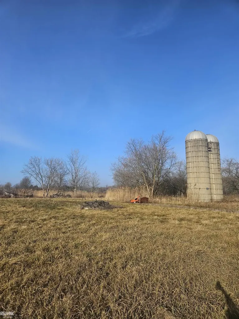 5082 Palms Road Casco Township MI 48064