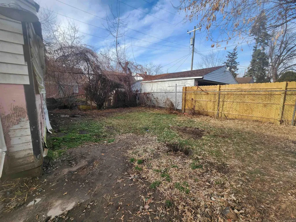 15335 Vaughan Street Detroit City MI 48223
