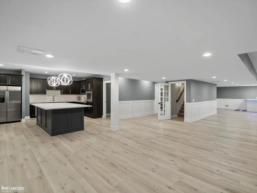 5769 Cotswold Drive Washington Township MI 48094