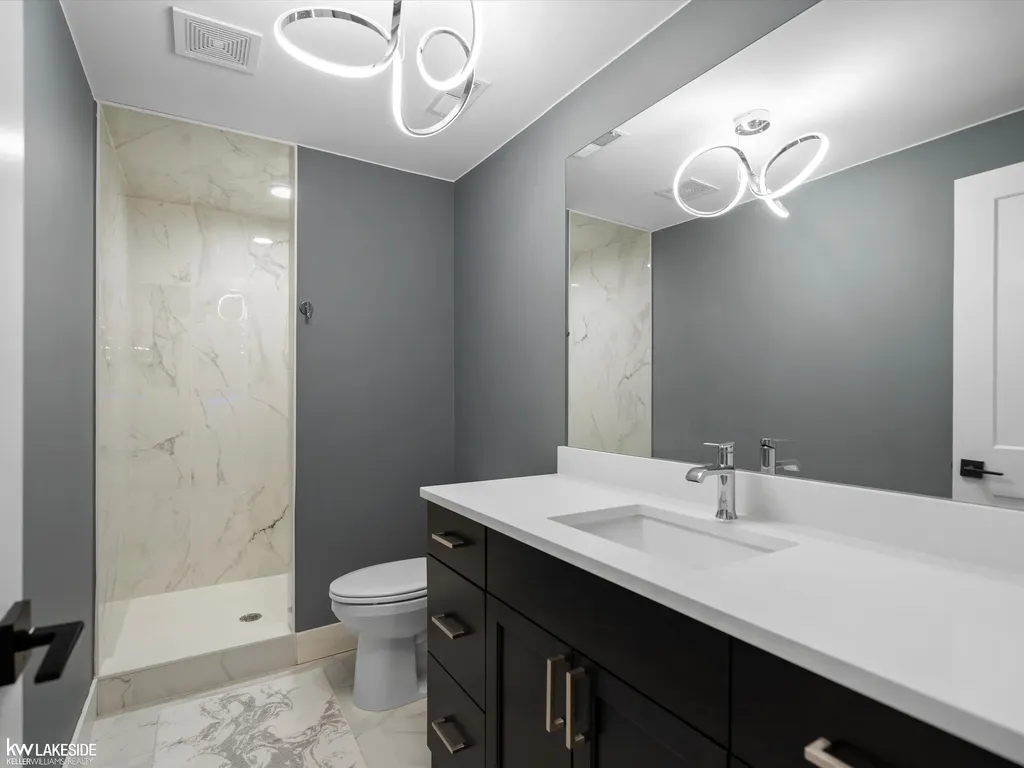 5769 Cotswold Drive Washington Township MI 48094