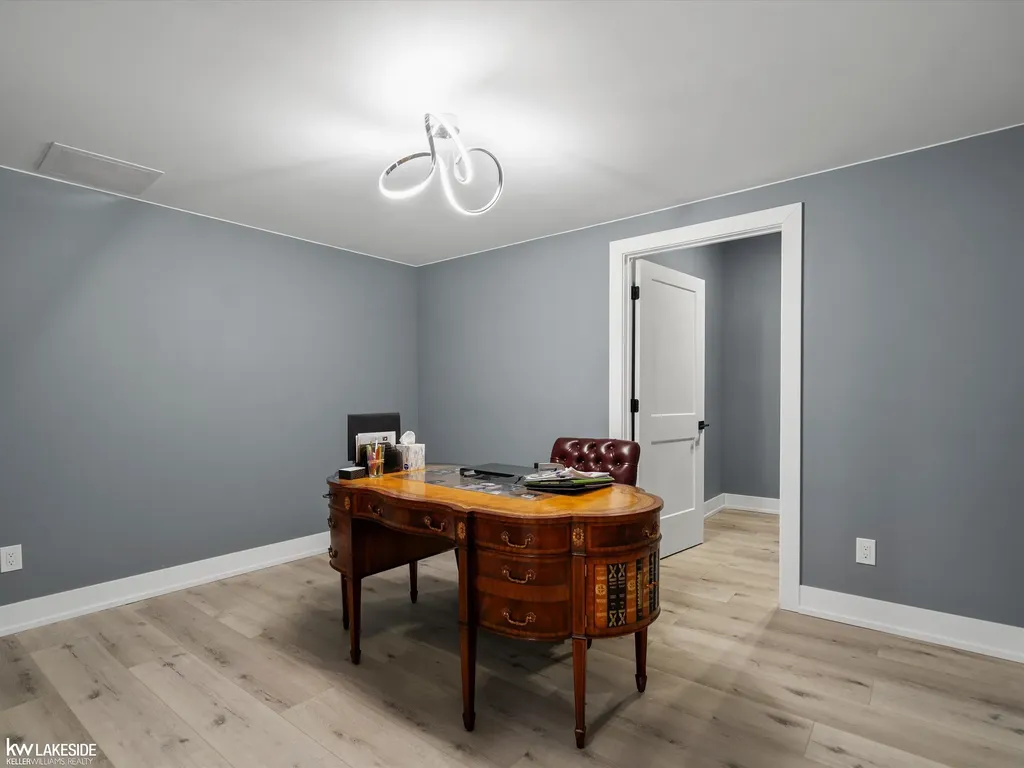 5769 Cotswold Drive Washington Township MI 48094