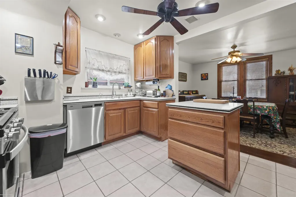 22437 Milner Street St. Clair Shores City MI 48081