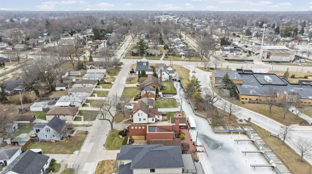 22437 Milner Street St. Clair Shores City MI 48081