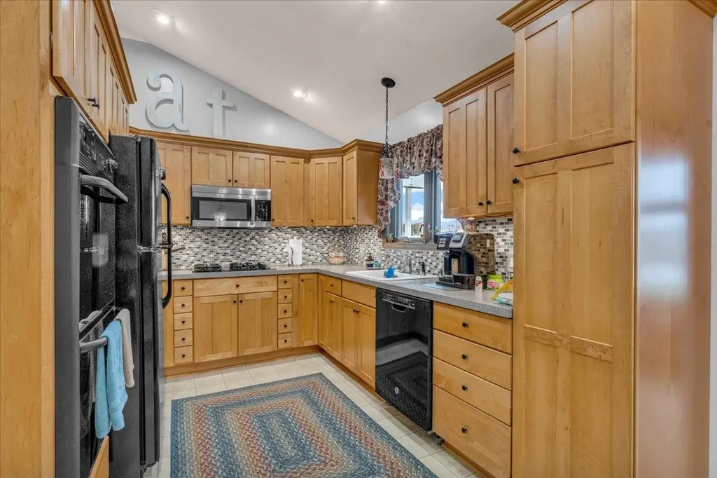 7261 Bluebill Street Clay Township MI 48001