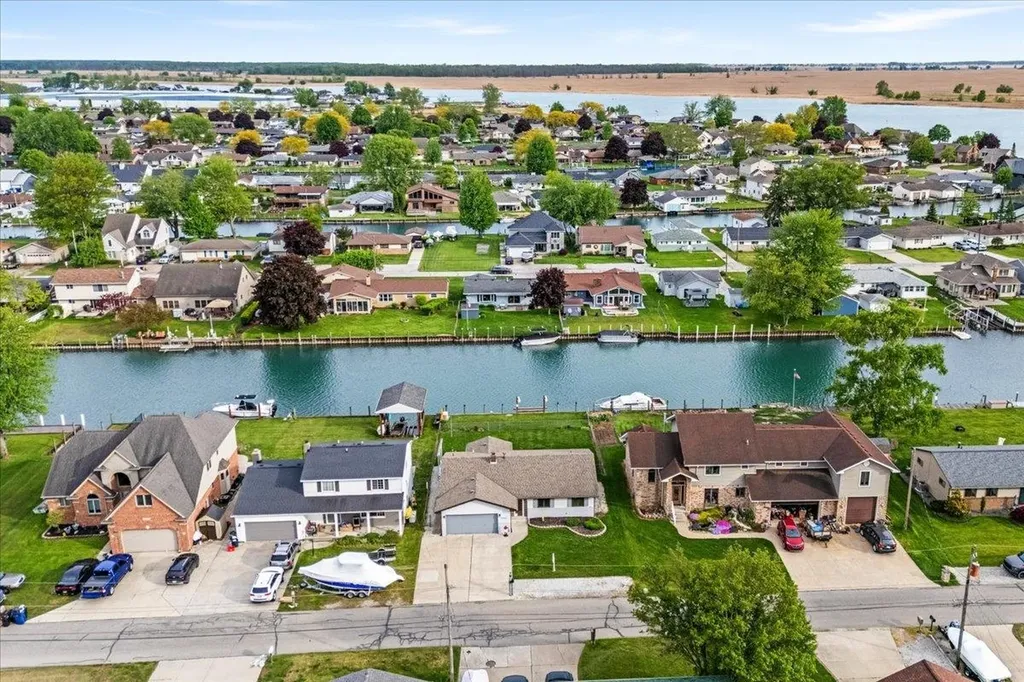 7261 Bluebill Street Clay Township MI 48001