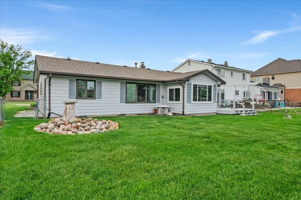 7261 Bluebill Street Clay Township MI 48001
