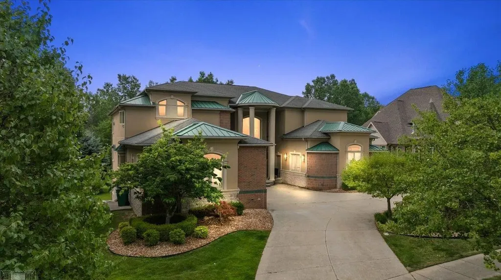 61403 Barclay Drive Washington Township MI 48094