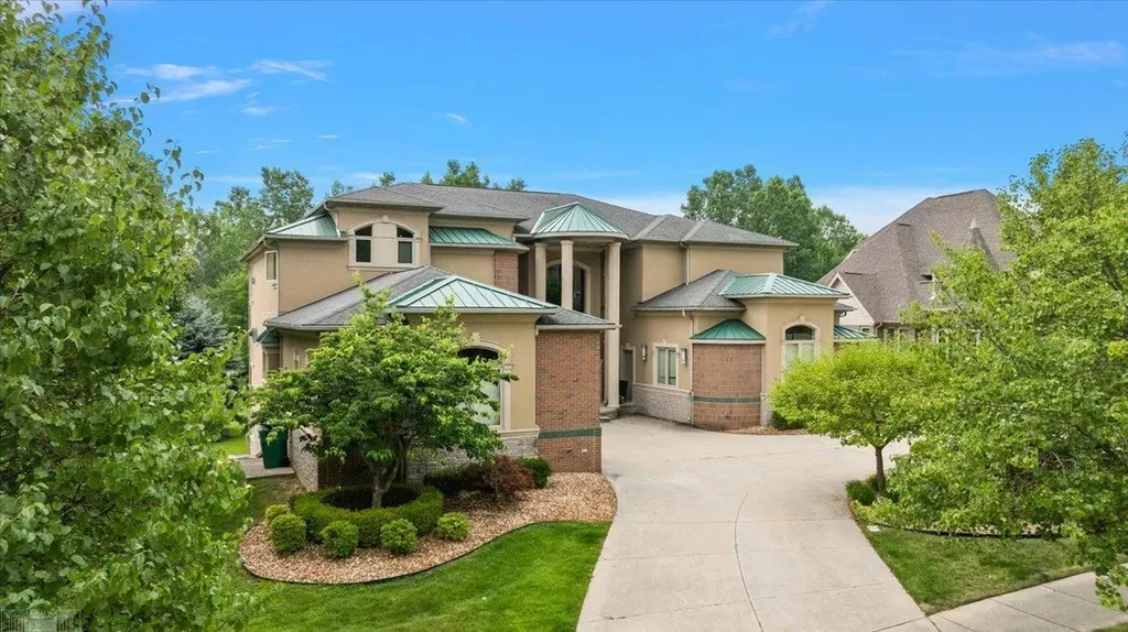 61403 Barclay Drive Washington Township MI 48094