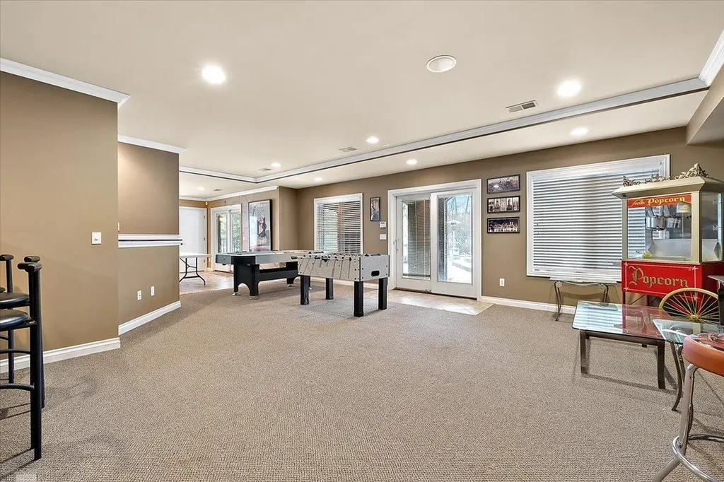 61403 Barclay Drive Washington Township MI 48094