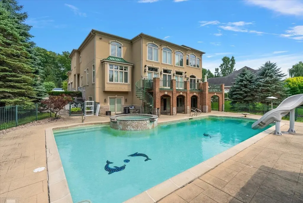61403 Barclay Drive Washington Township MI 48094