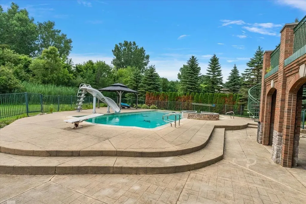 61403 Barclay Drive Washington Township MI 48094
