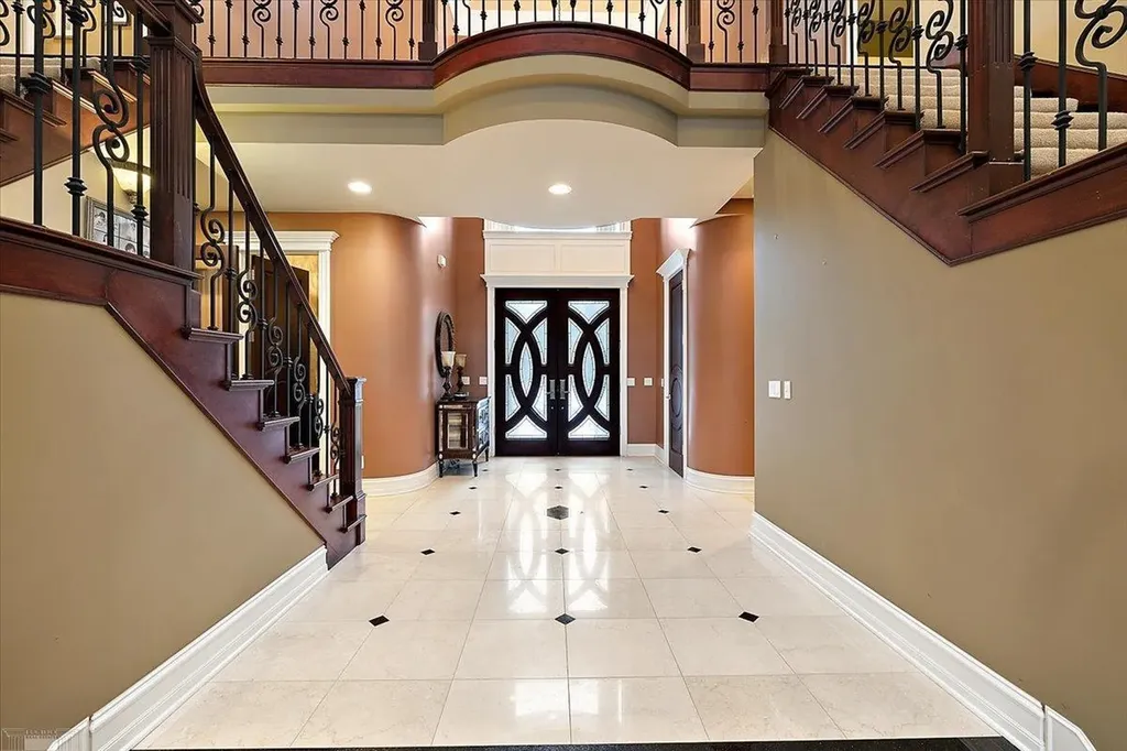61403 Barclay Drive Washington Township MI 48094