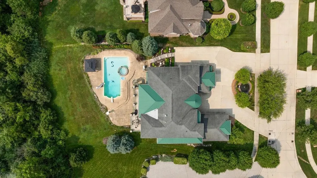 61403 Barclay Drive Washington Township MI 48094