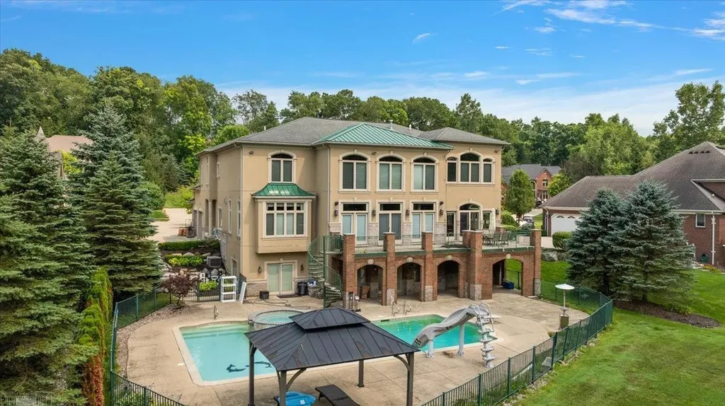 61403 Barclay Drive Washington Township MI 48094