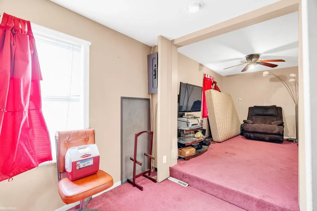 2049 Henry Street Port Huron Charter Township MI 48060