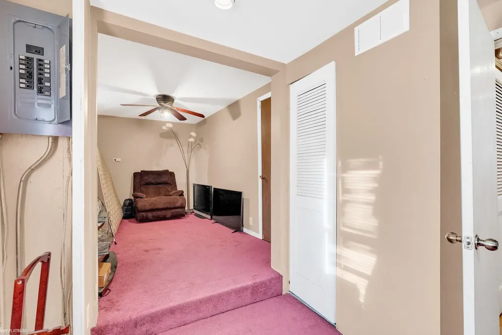 2049 Henry Street Port Huron Charter Township MI 48060