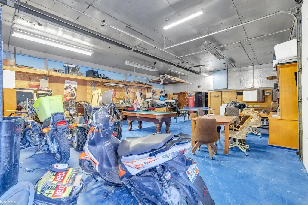 2049 Henry Street Port Huron Charter Township MI 48060