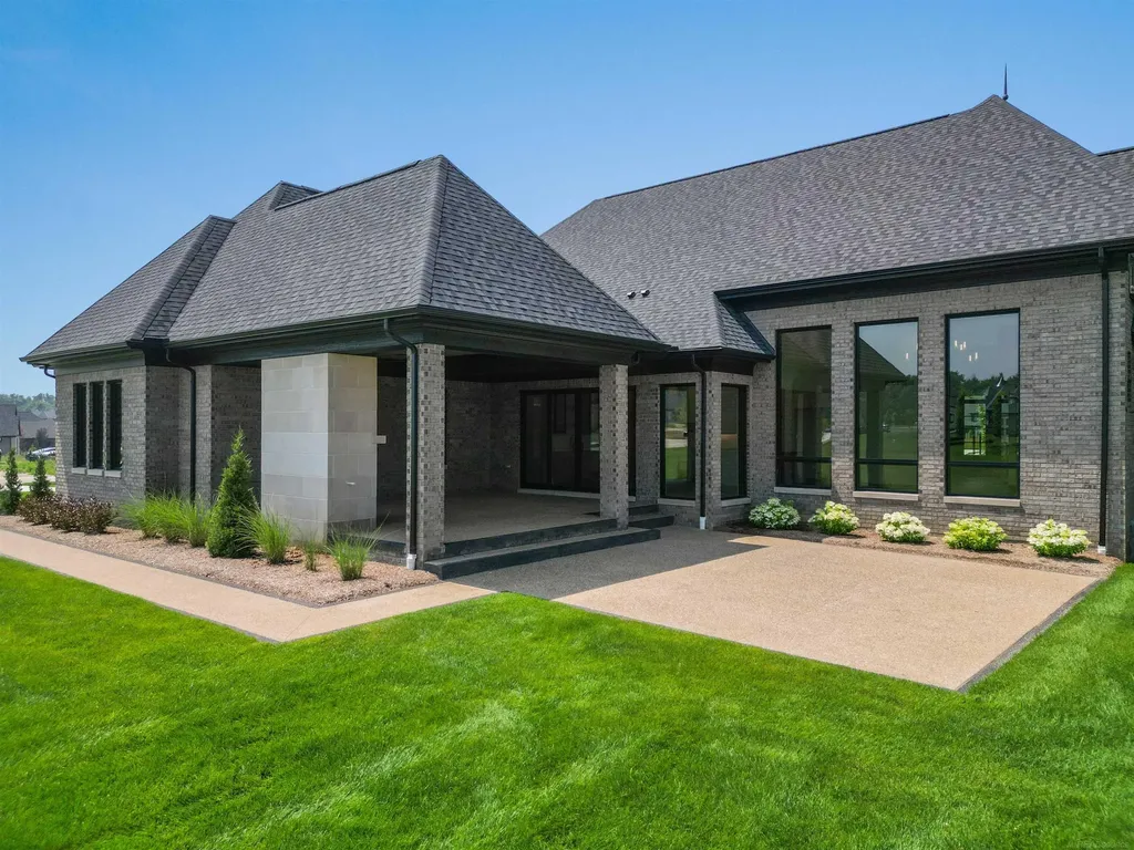 61570 Cotswold Drive Washington Township MI 48094