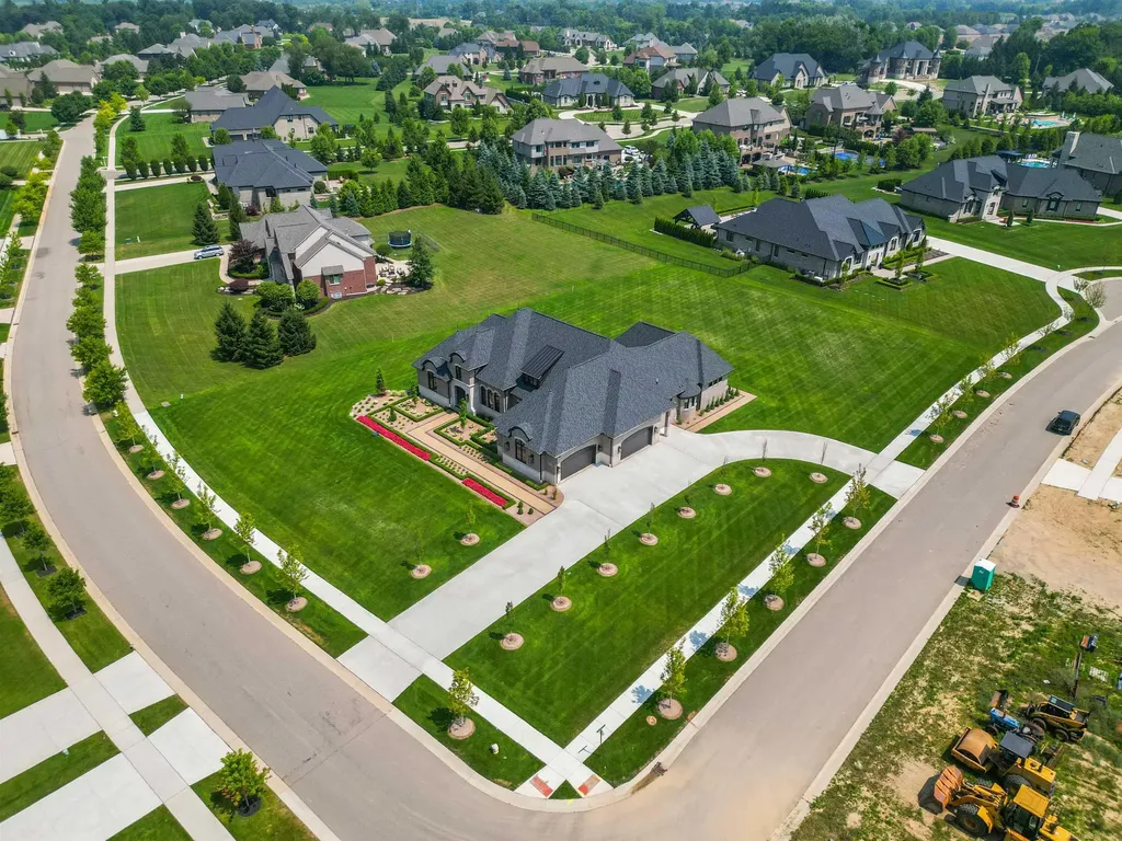 61570 Cotswold Drive Washington Township MI 48094