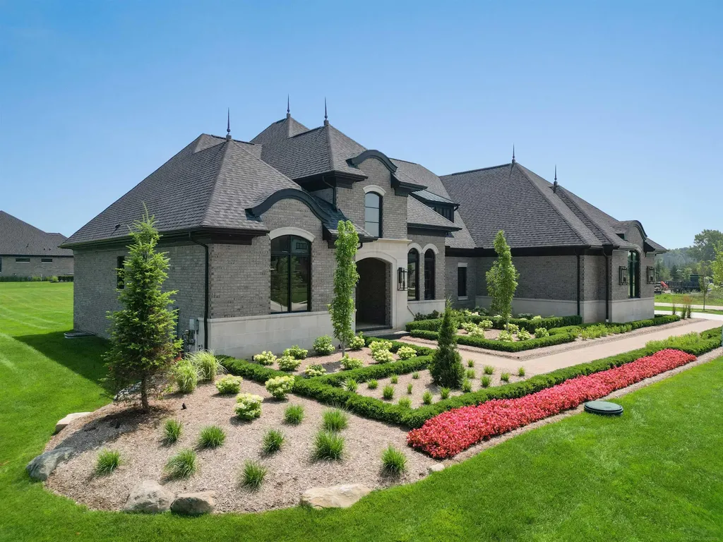 61570 Cotswold Drive Washington Township MI 48094