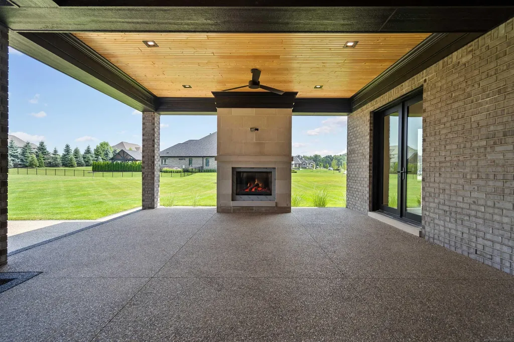 61570 Cotswold Drive Washington Township MI 48094