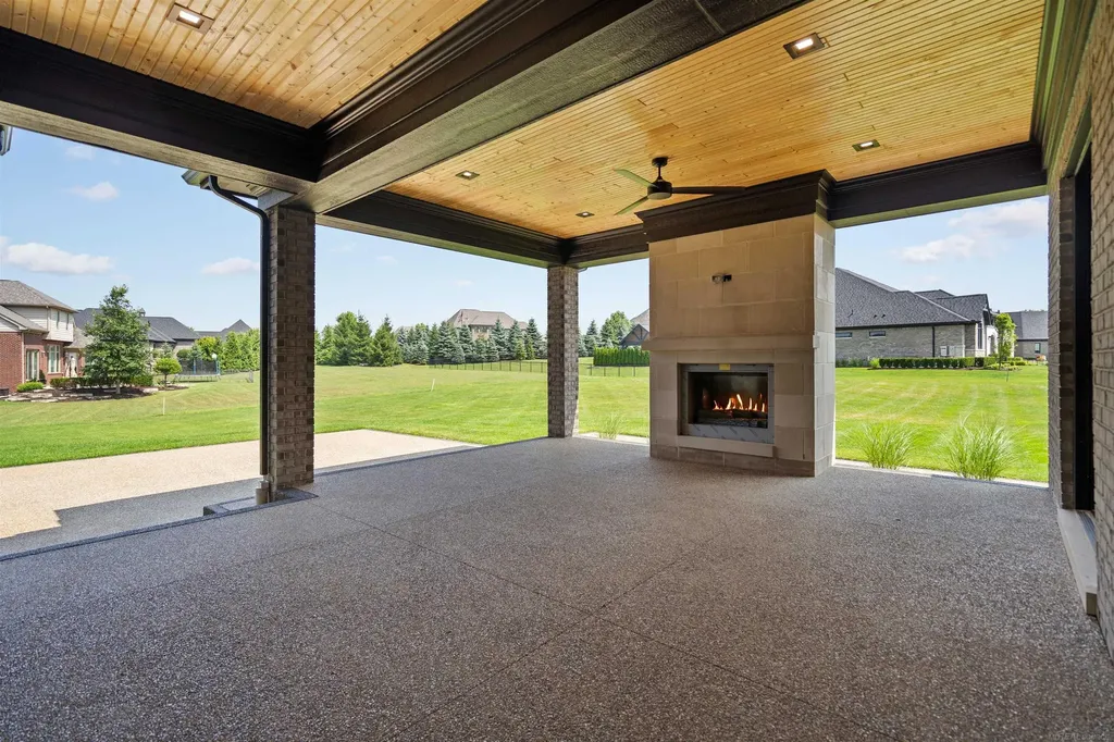 61570 Cotswold Drive Washington Township MI 48094