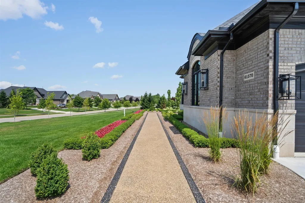61570 Cotswold Drive Washington Township MI 48094