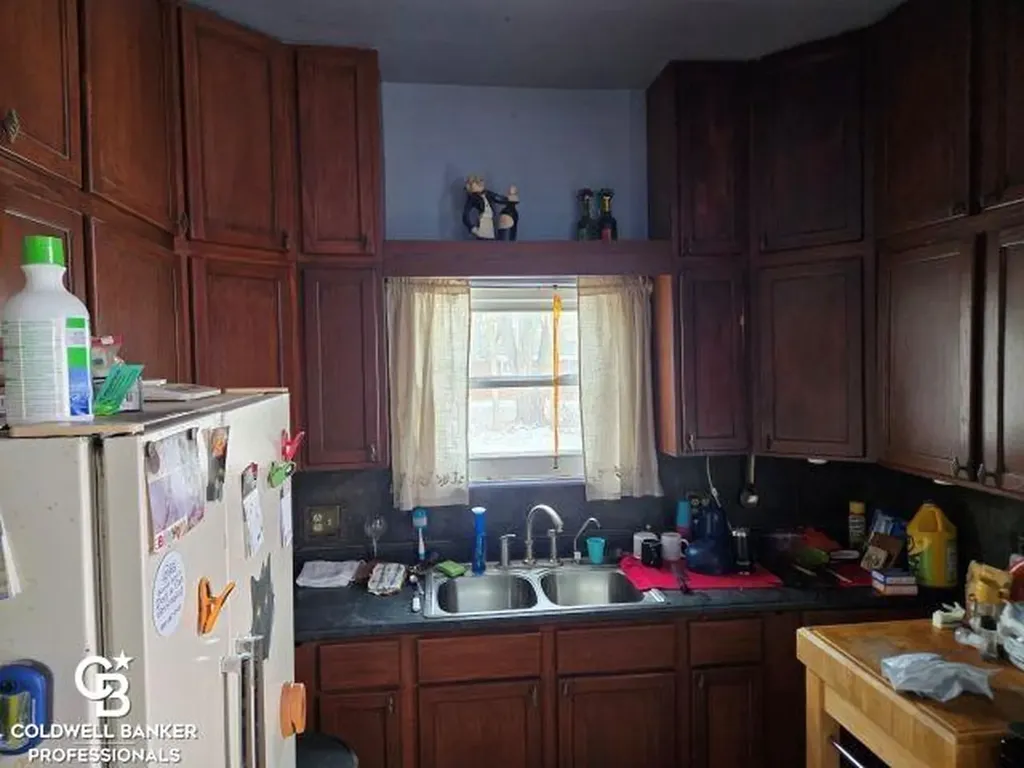10729 Brandon Road Emmett Village MI 48022