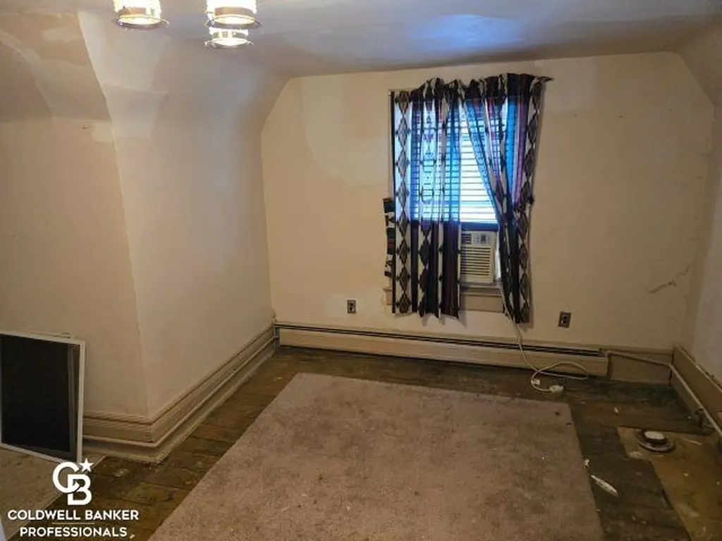 10729 Brandon Road Emmett Village MI 48022