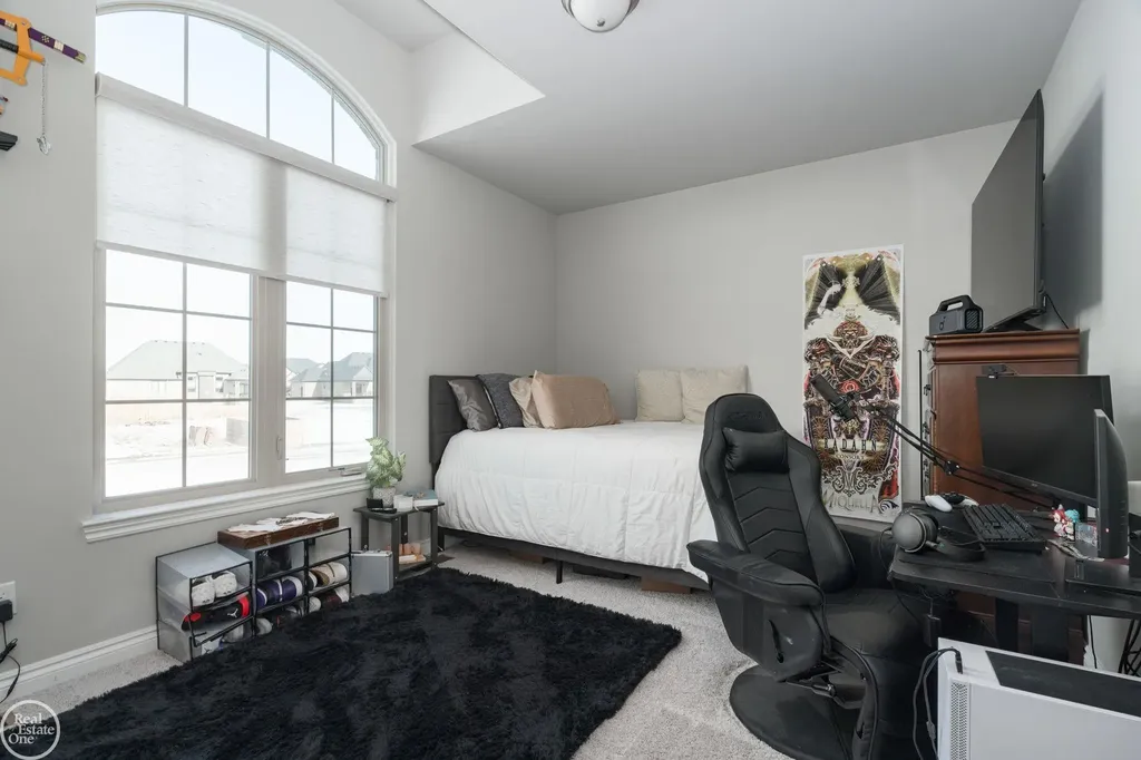 16818 Glenhurst Drive Macomb Township MI 48044