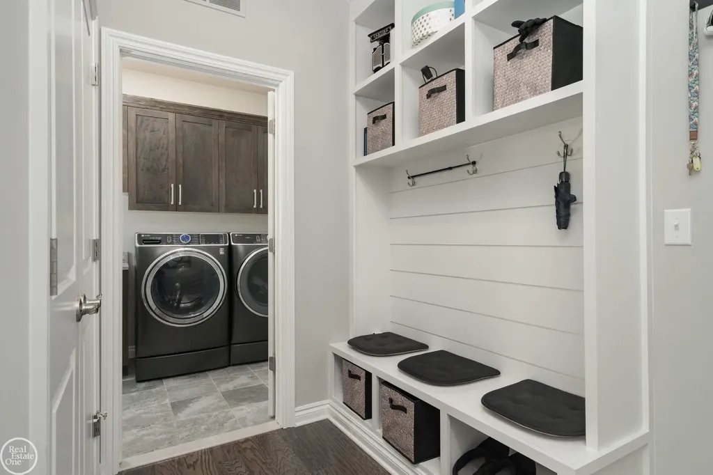 16818 Glenhurst Drive Macomb Township MI 48044